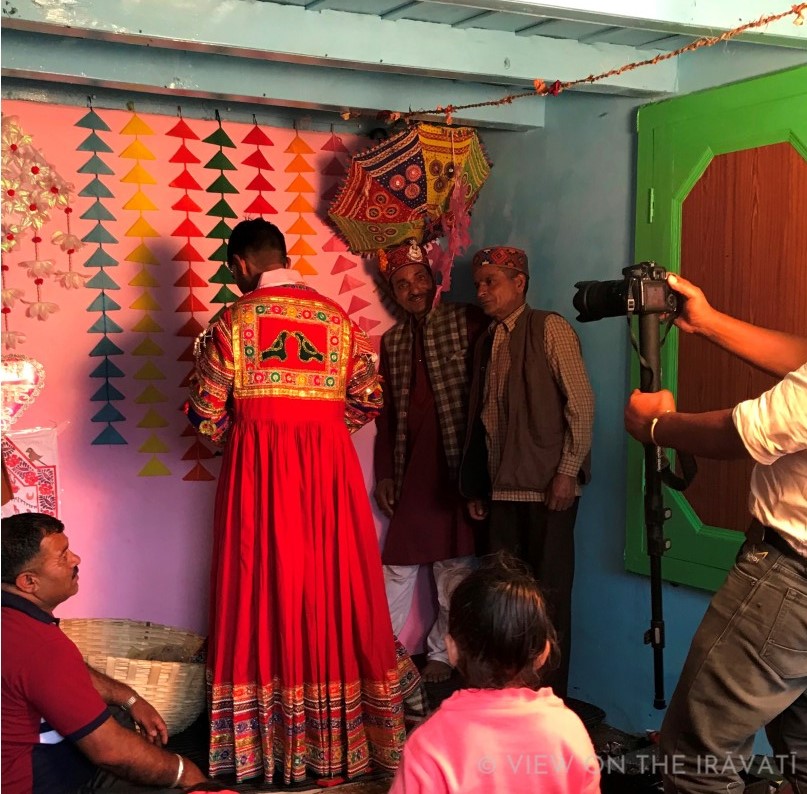 Gaddi groom in olancha - back.