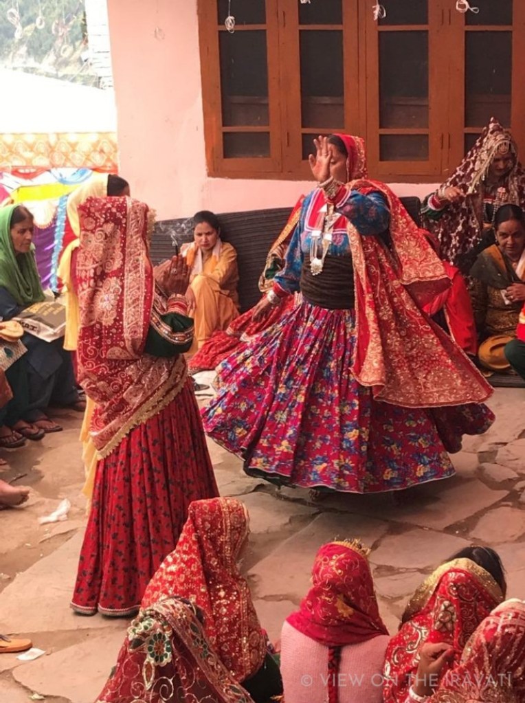 Devi being welcomed in cheli during padhua.